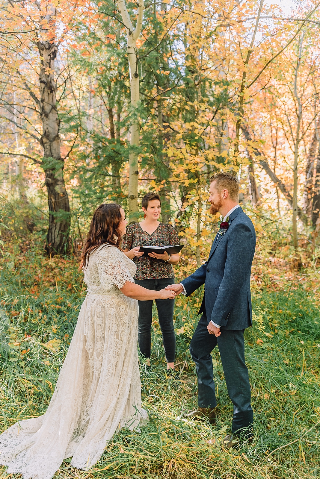 fall elopement wedding ceremony
