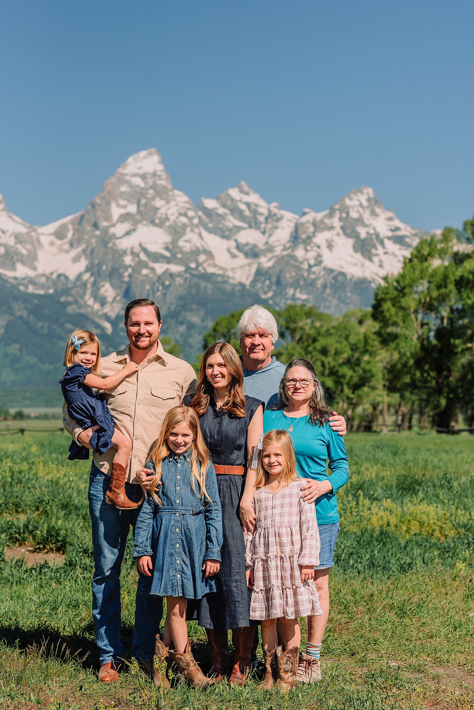 Jackson Hole mountain family photography session coordinated family outfits for mountain photos multi-generational family photos Jackson Hole summer family photography Grand Teton National Park Grand Teton Family Photographer