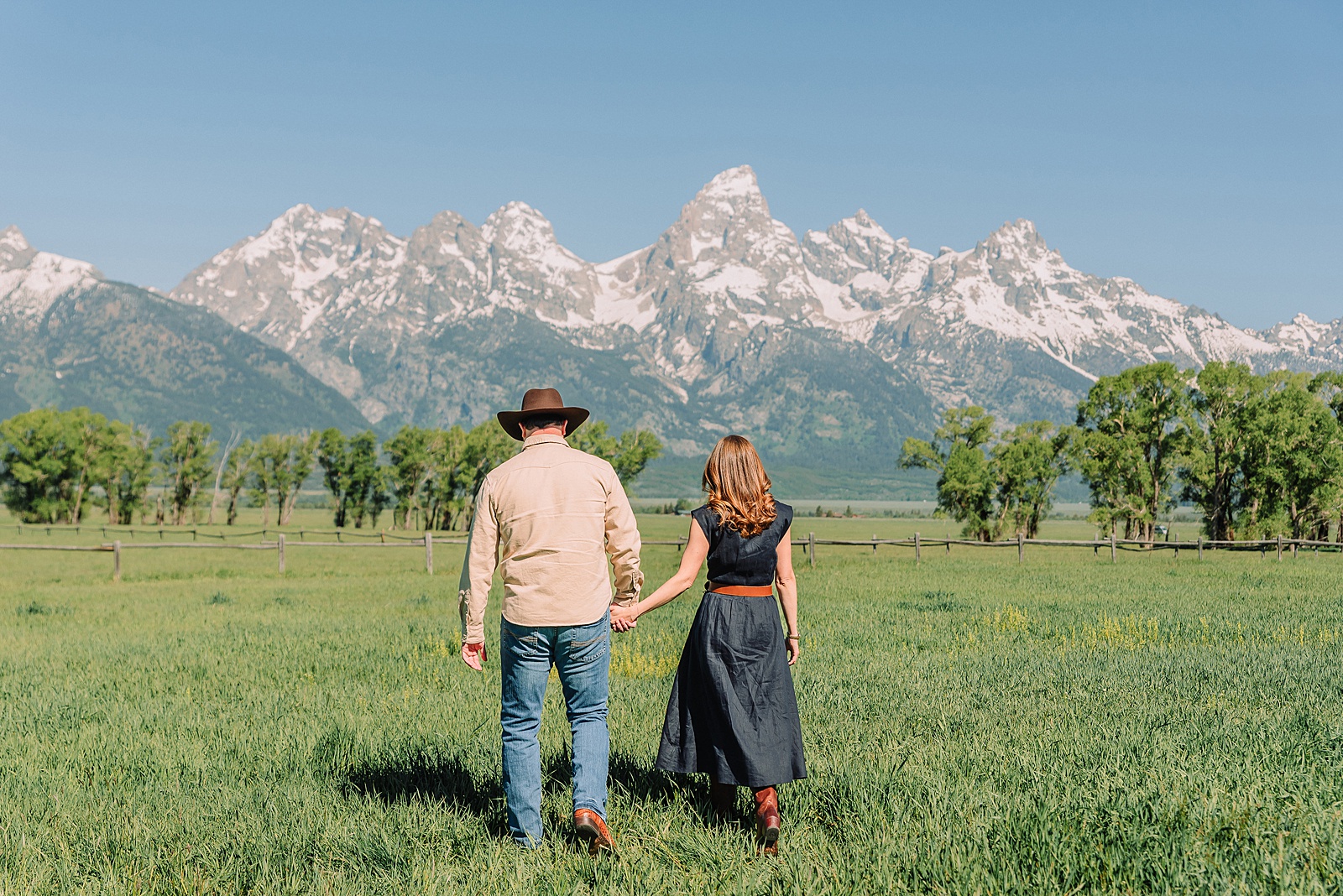 Jackson Hole mountain family photography session coordinated family outfits for mountain photos summer family photography Grand Teton National Park Grand Teton Family Photographer