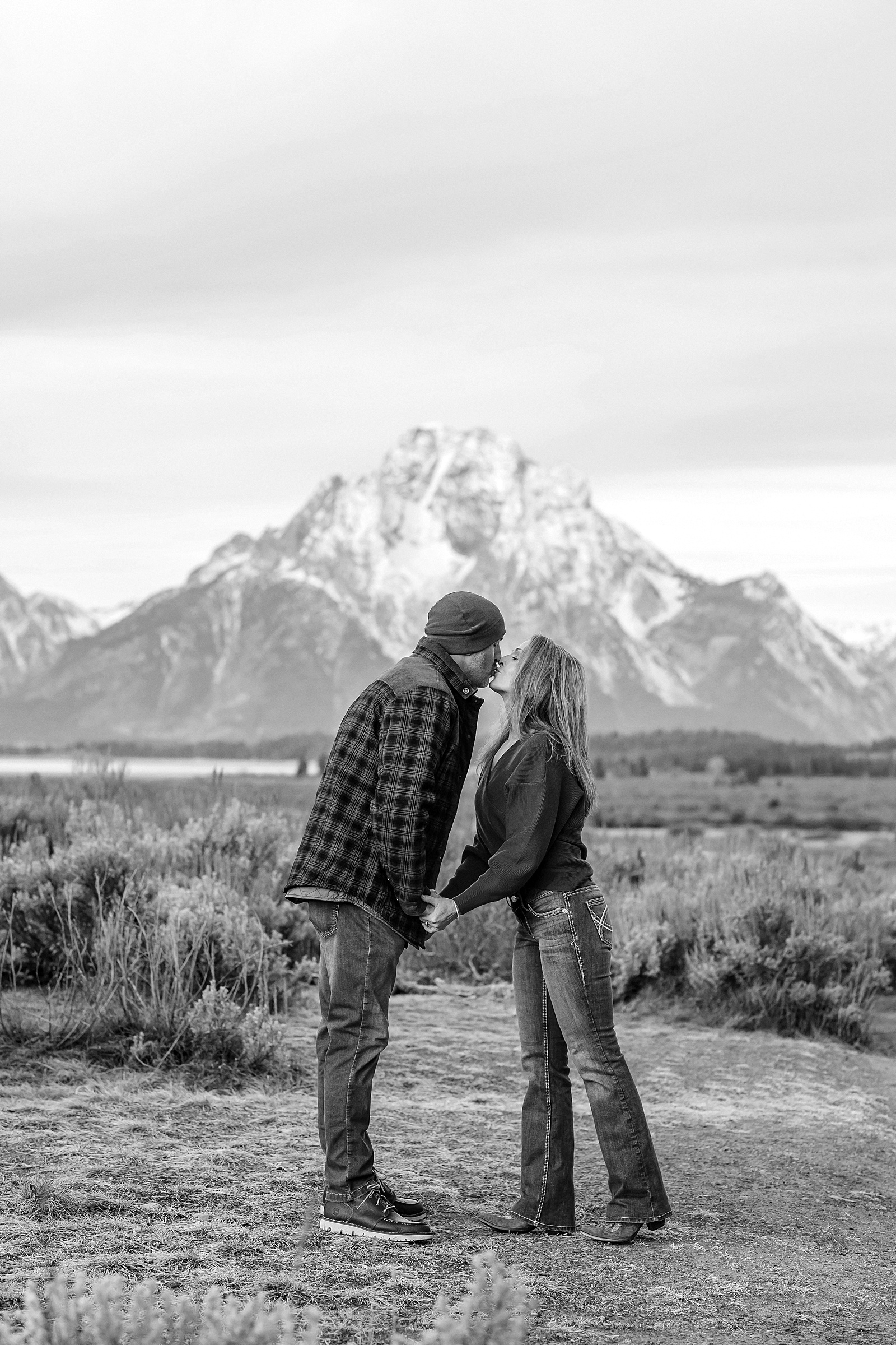 willow flats anniversary session with teton mountain views fall anniversary photos with aspen trees jackson hole jackson hole anniversary photographer capturing love stories luxury anniversary photography willow flats jackson lake views