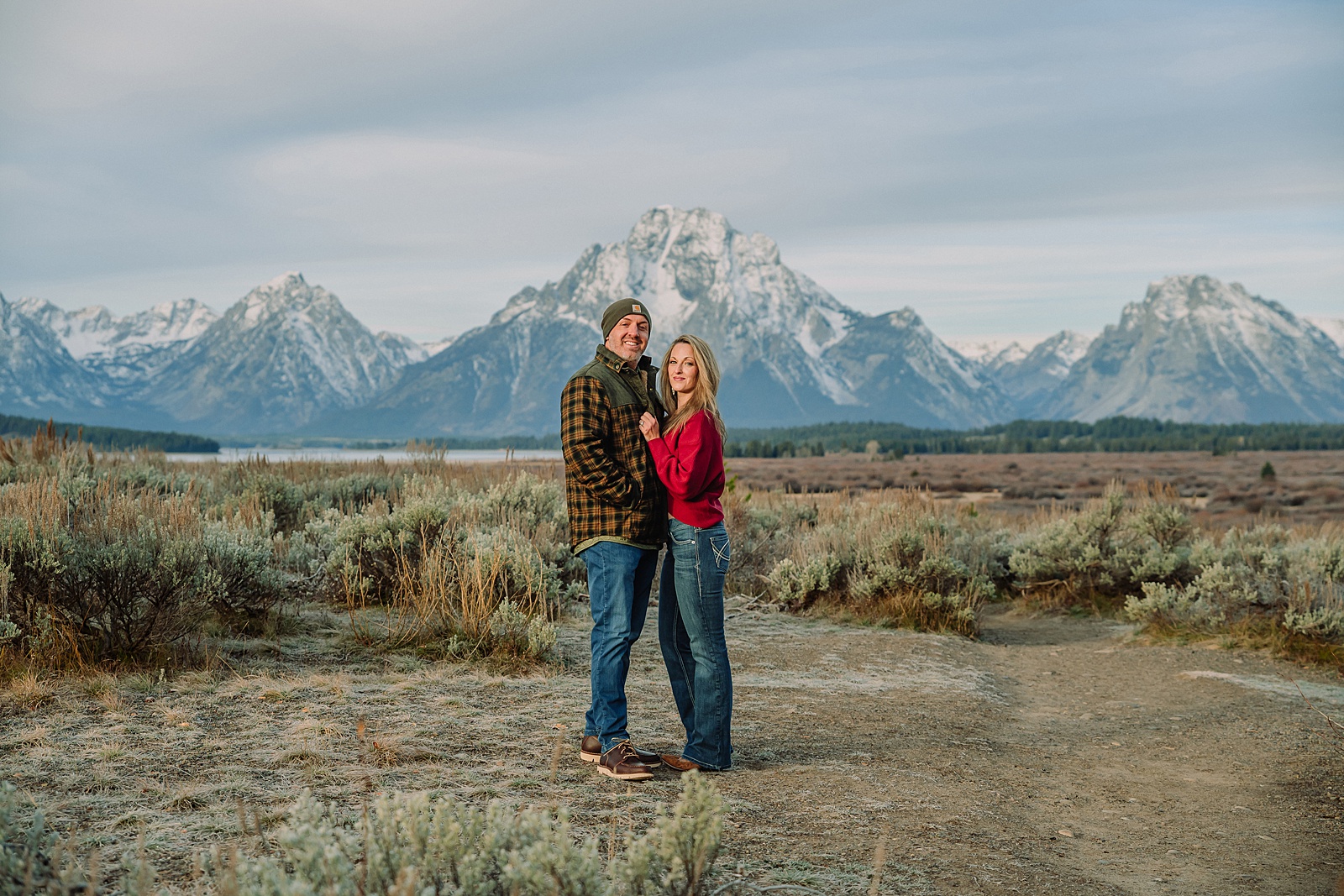 willow flats anniversary session with teton mountain views fall anniversary photos with aspen trees jackson hole jackson hole anniversary photographer capturing love stories luxury anniversary photography willow flats jackson lake views