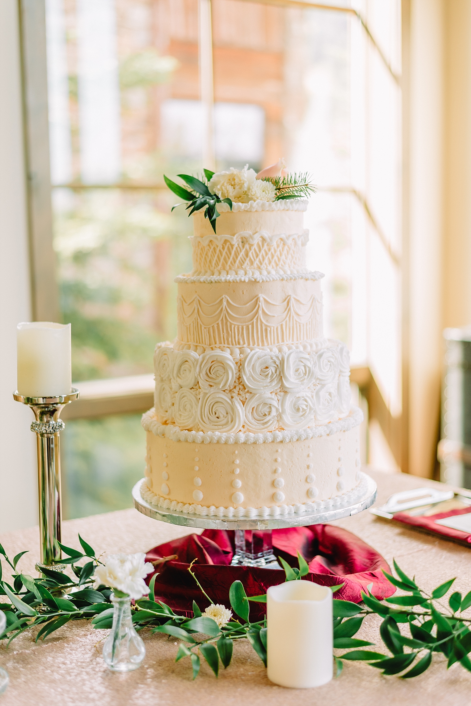 wedding reception details cake decoration