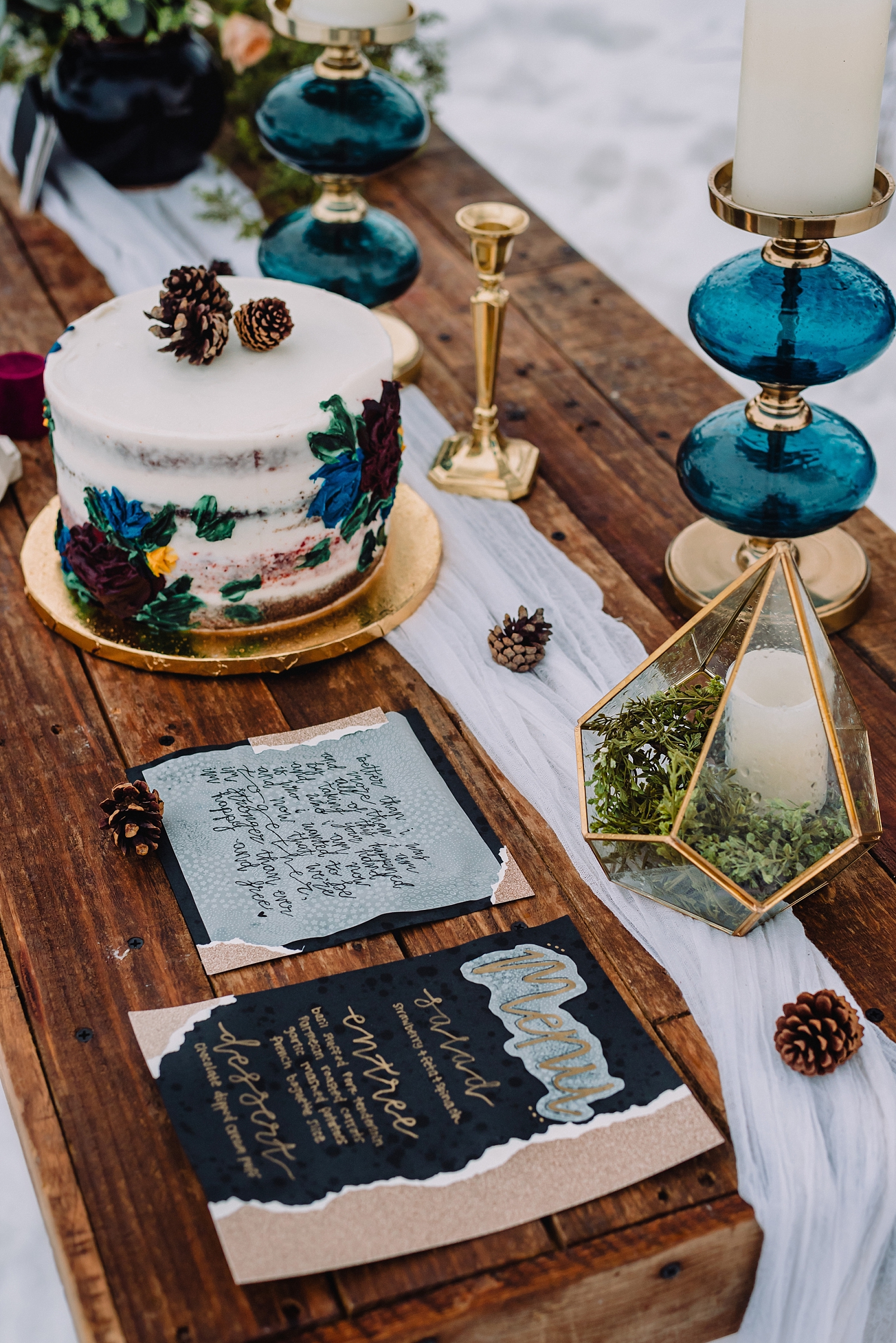outdoor winter wedding inspiration cake and head table