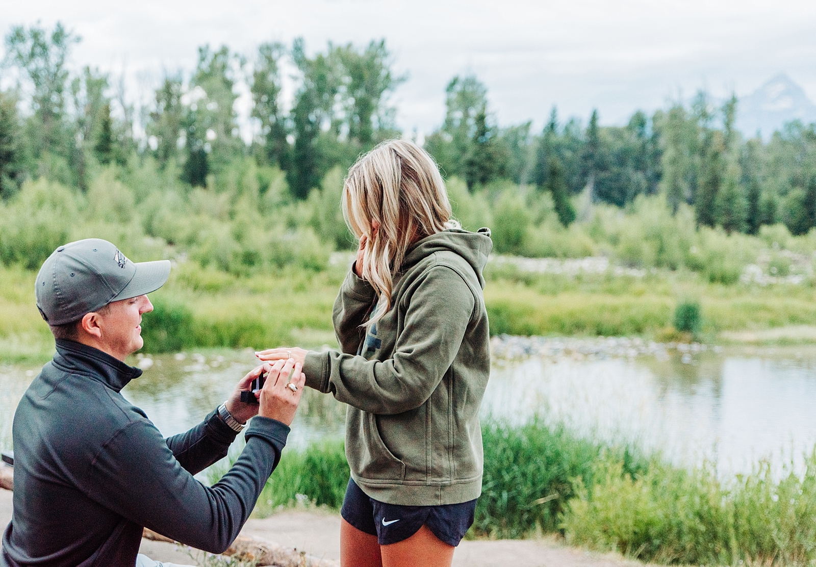 boyfriend proposes to girlfriend at sunrise in GTNP