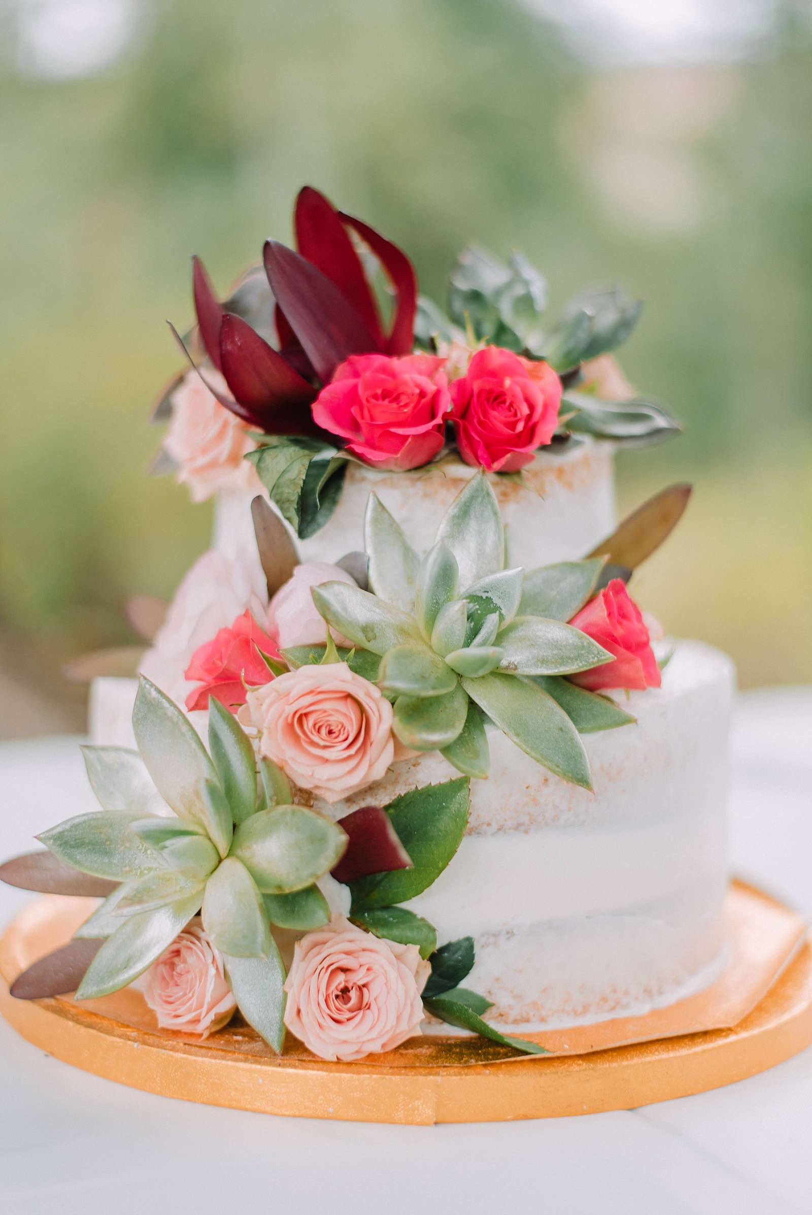 wedding cake from local vendors for your jackson hole elopement