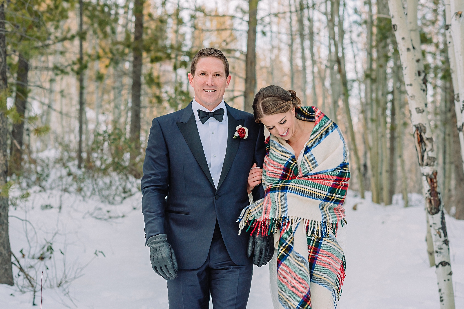 bride and groom winter wedding photography