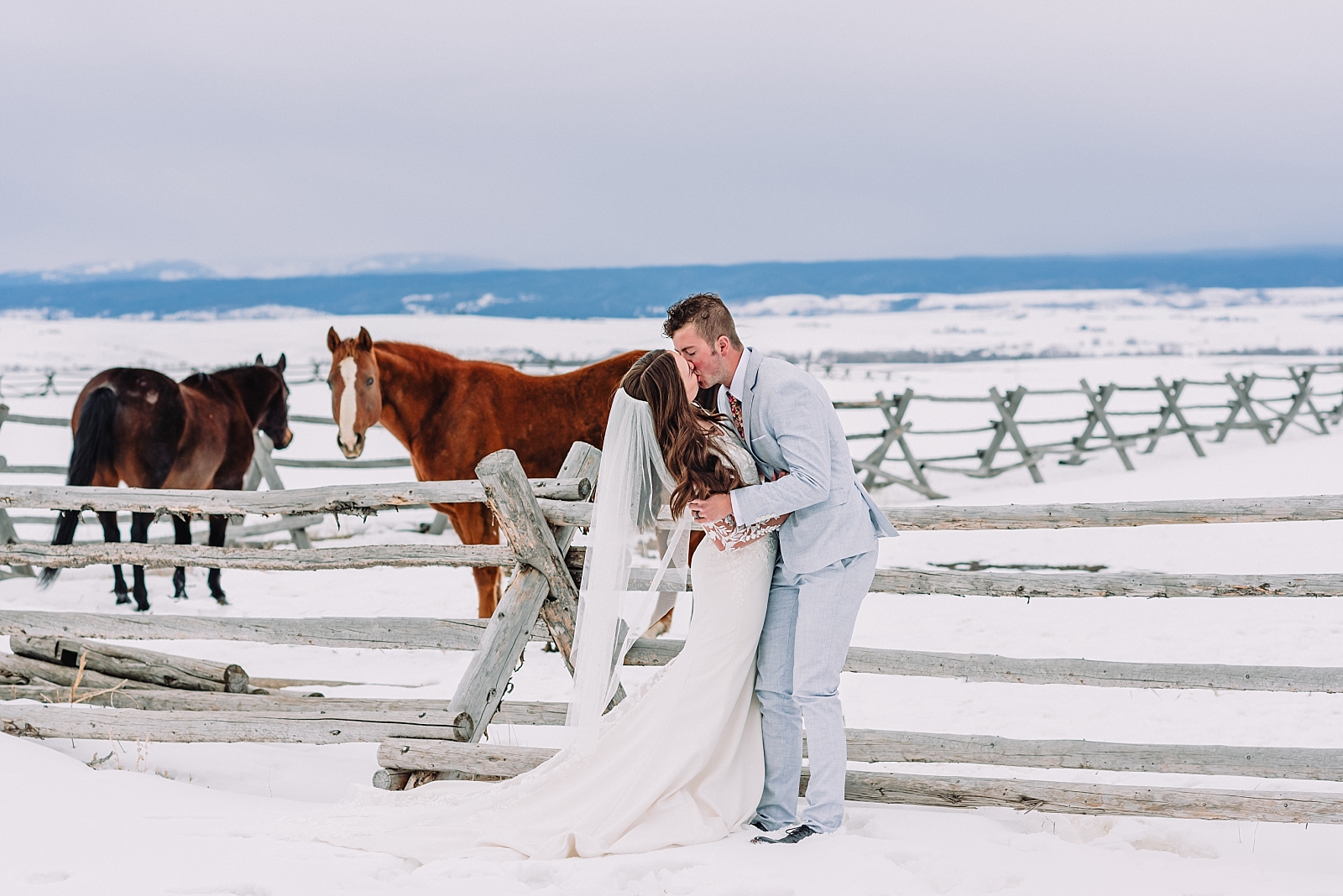 winter tetonia bridals with horses