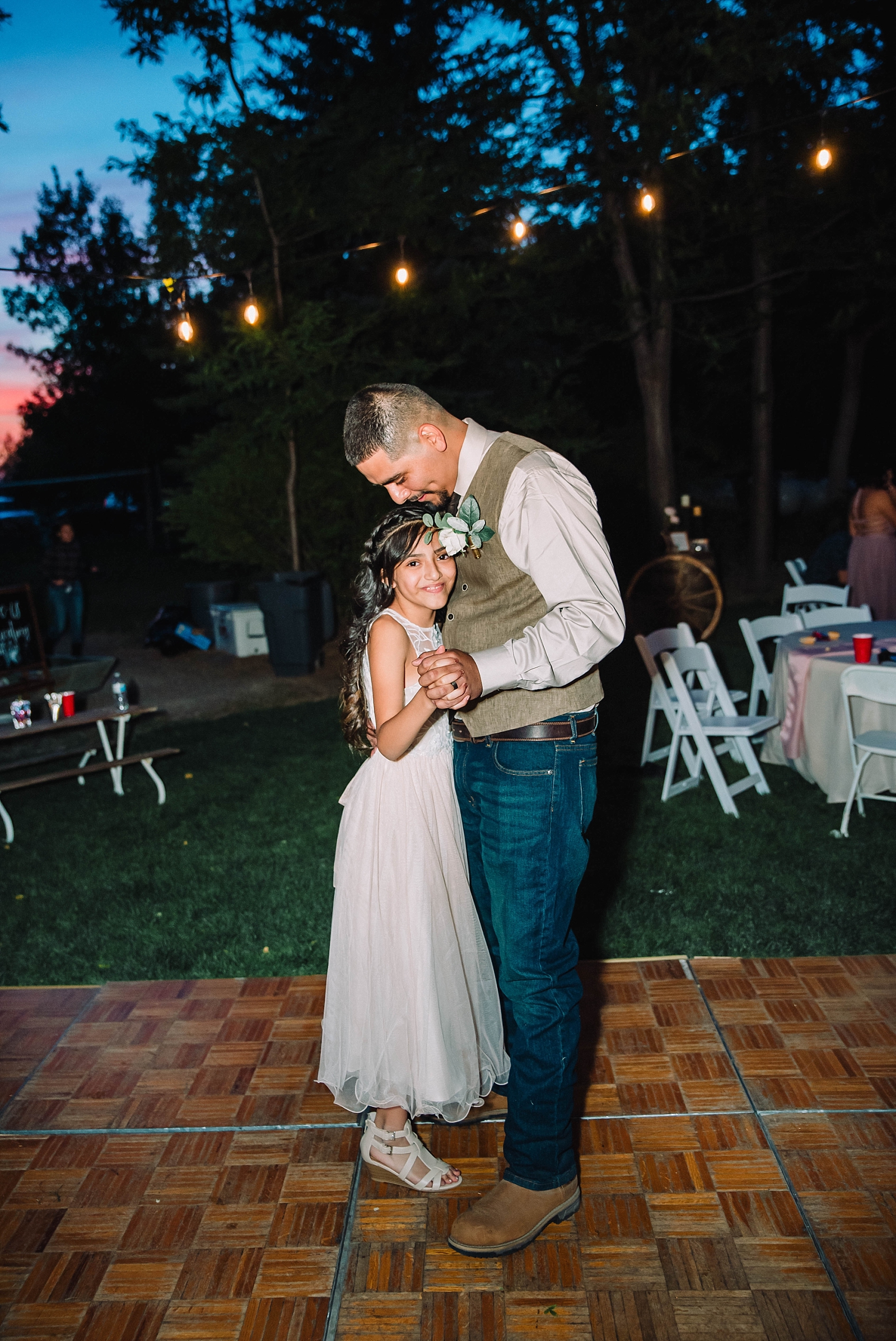 father daughter dance at wedding