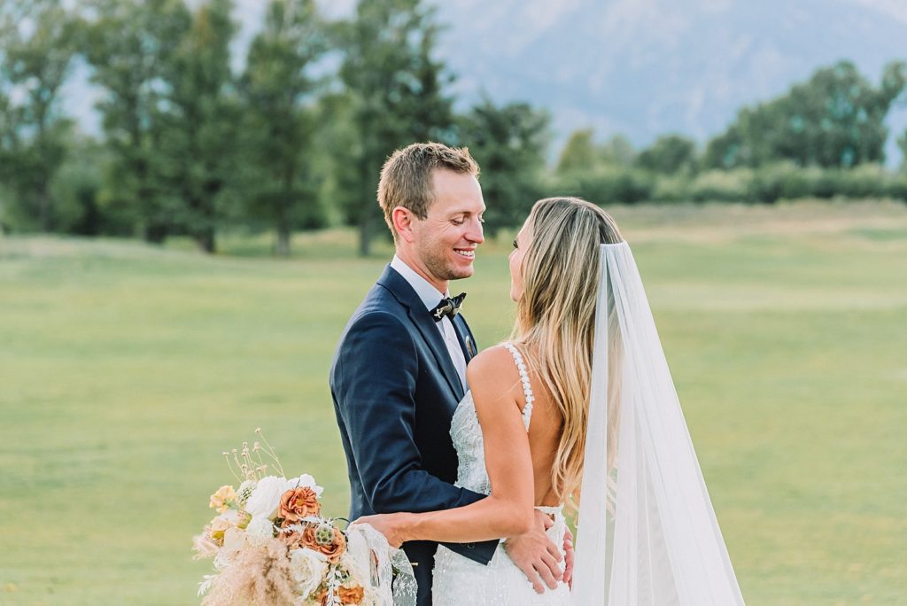 Jackson Hole Wedding Photographer, wedding poses for couples, western wedding
