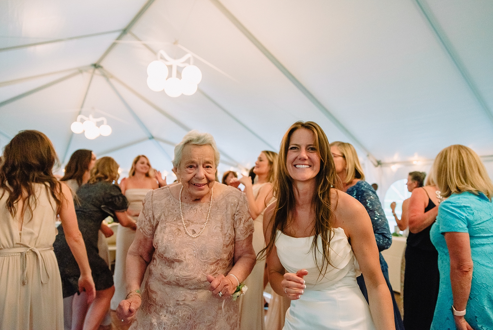 multi-generational photos on your wedding day