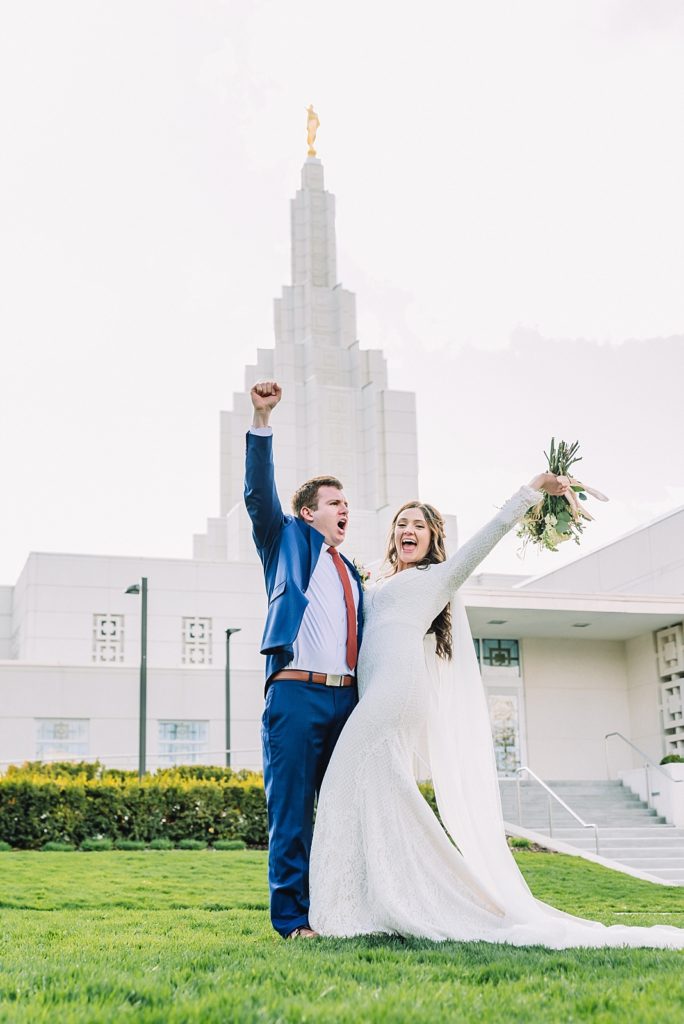 Bride and groom in front of the Idaho Falls Temple