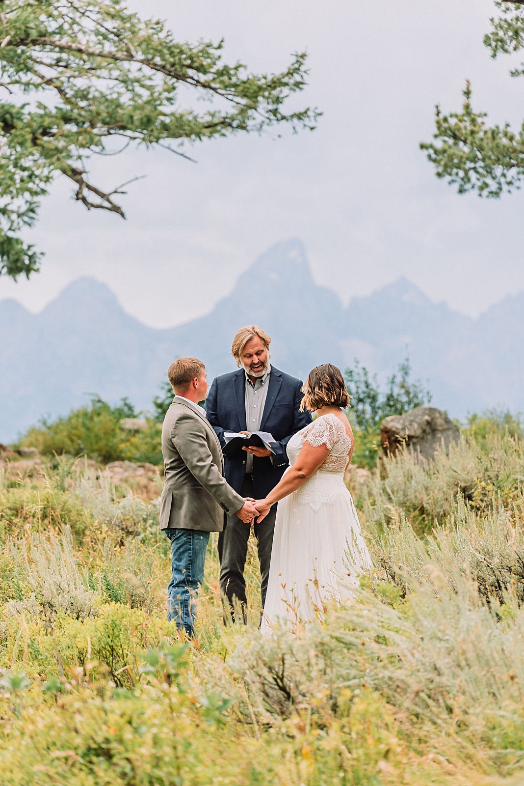 vow renewal, wedding tree in kelly wyoming, where to get married in jackson hole, teton mountain elopement, jackson hole wedding photographer, outdoor wedding, 10 year anniversary vow renewal