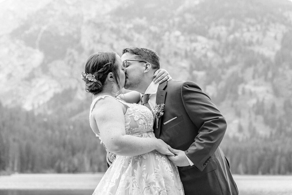 Teton Wedding with Hiking, jackson hole weddings, adventurous weddings, outdoor ceremonies, grand teton national park, taggart lake