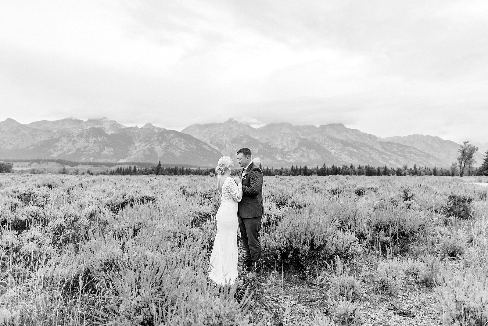 bride and groom on wedding day, posing ideas for weddings, intimate moments to capture on a wedding day, jackson hole wedding photographer