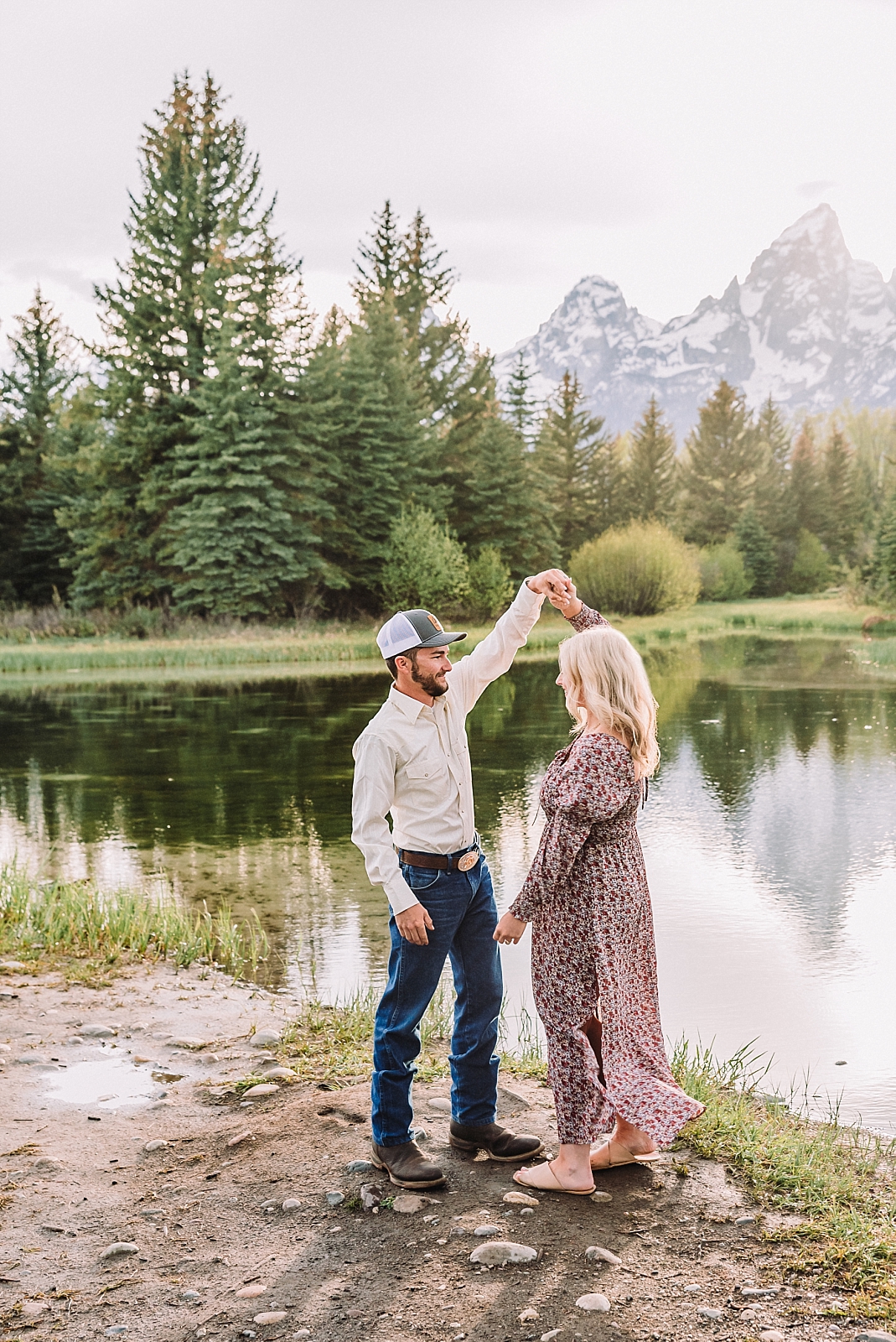 outdoor engagement pictures, grand teton engagements, posing ideas for couples