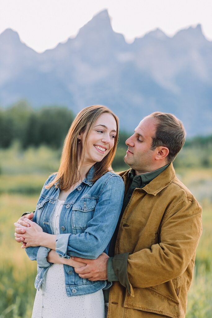 Posing ideas for engaged couples, jackson hole engagement photography