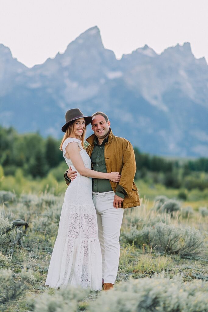 Posing ideas for engaged couples, jackson hole engagement photography