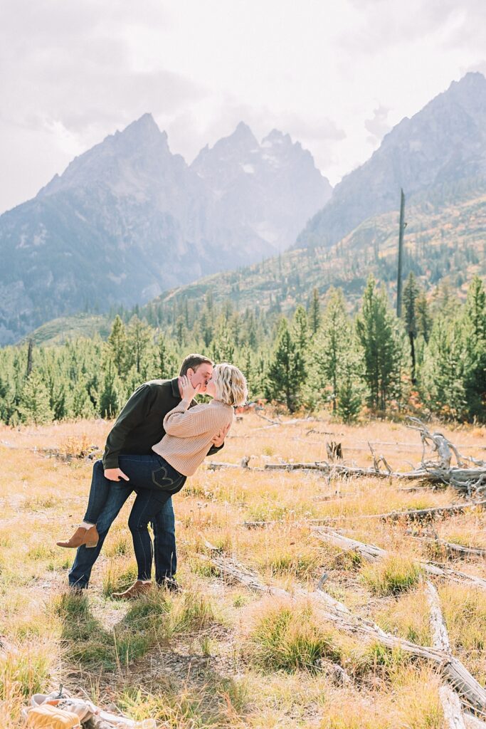 Engagement Pictures in Grand Teton, jackson hole engagement photography