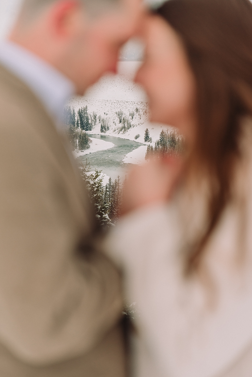 Jackson Hole Elopement Photography, Grand Teton Winter Elopement, Snake River Overlook wedding, where to get married in the winter in Jackson Hole