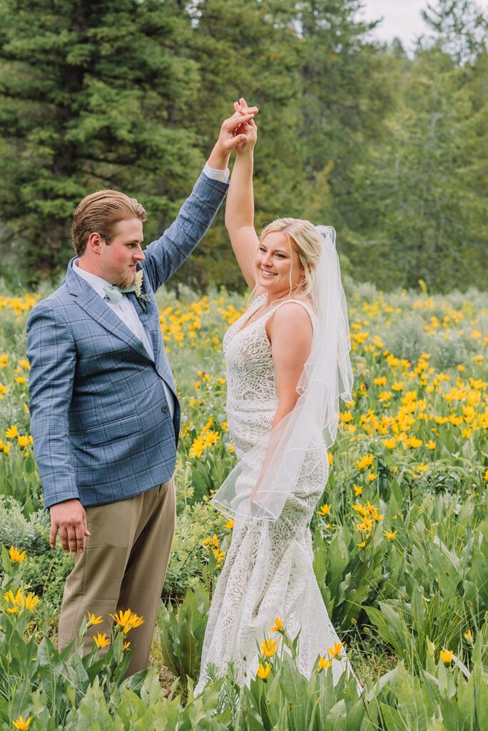 Mesa Falls wedding pictures, Island Park Wedding Photographer, wildflowers on wedding day