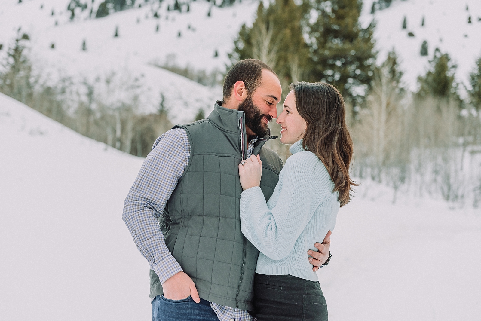 Jackson Hole Engagement Photos, Winter engagement pictures in national forest