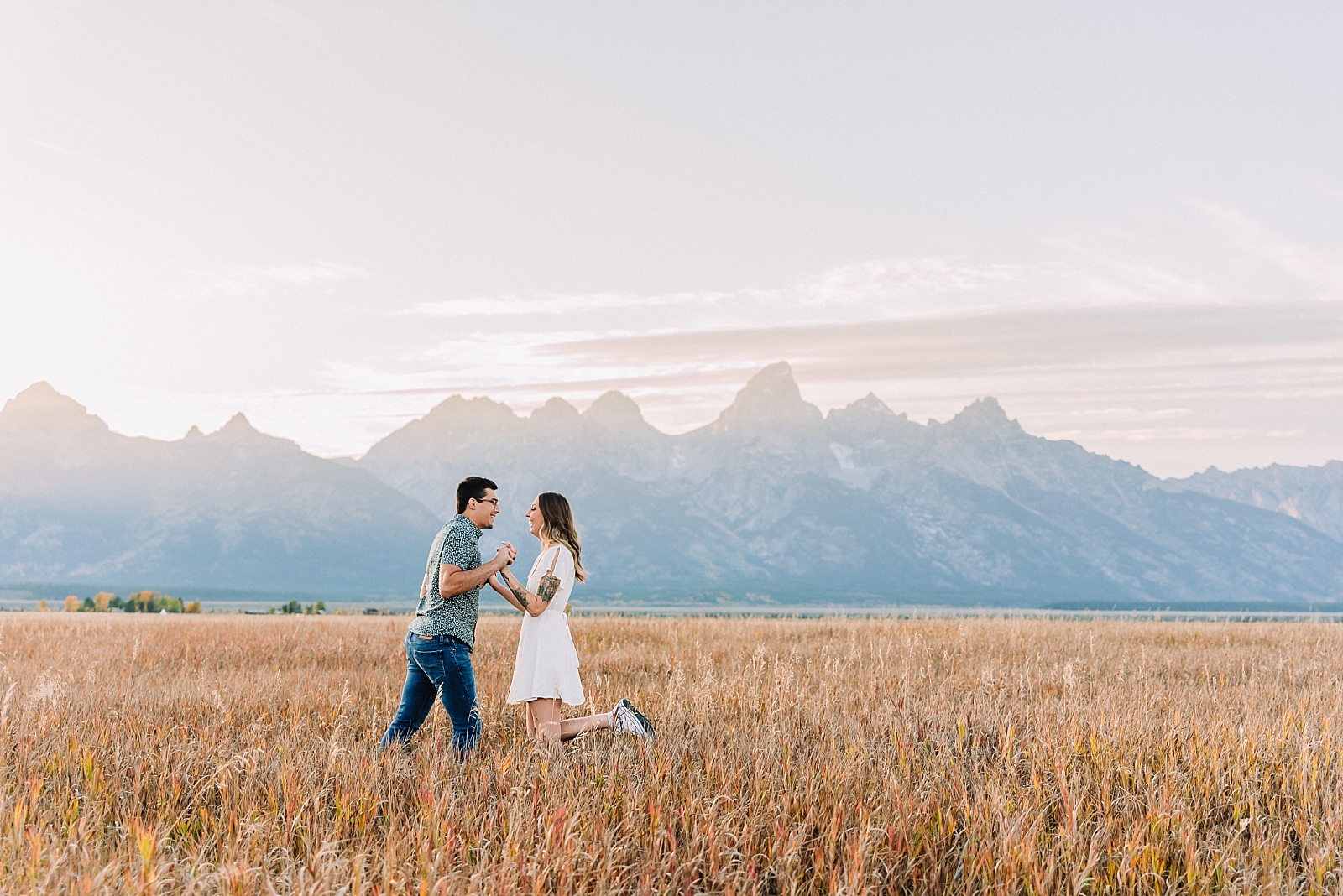 Golden hour engagement photographer, jackson hole engagement pictures, mormon row engagements