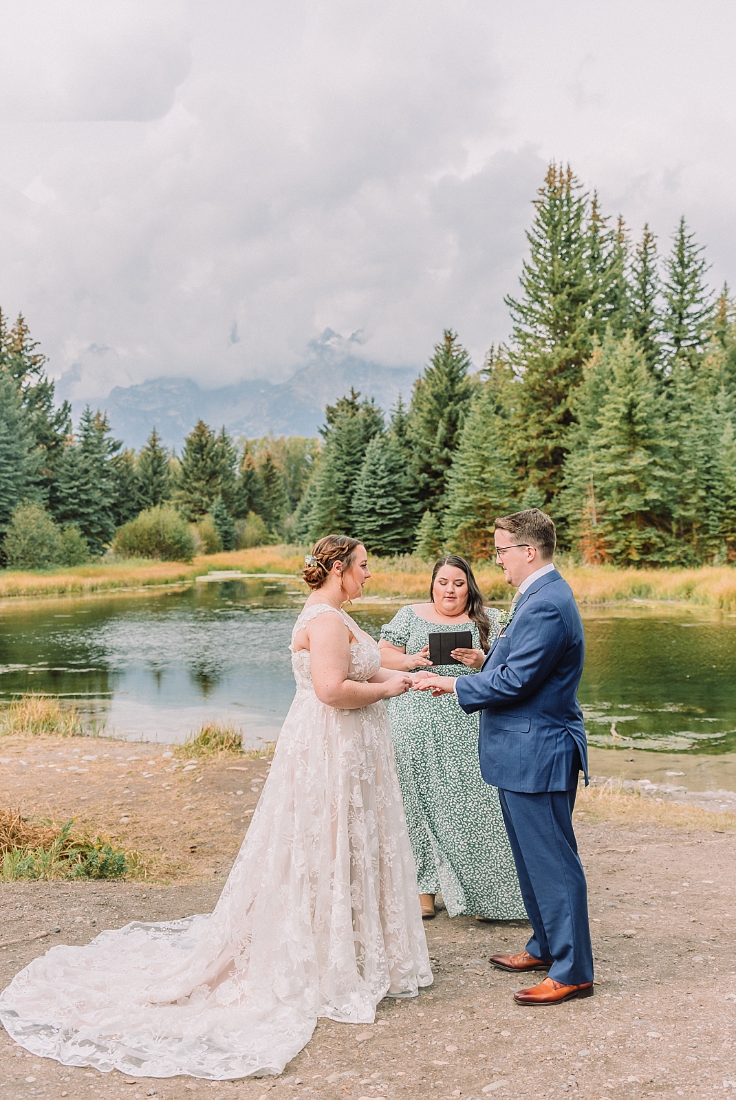 Schwabacher's Landing Wedding Ceremony, Jackson Hole Wedding photography