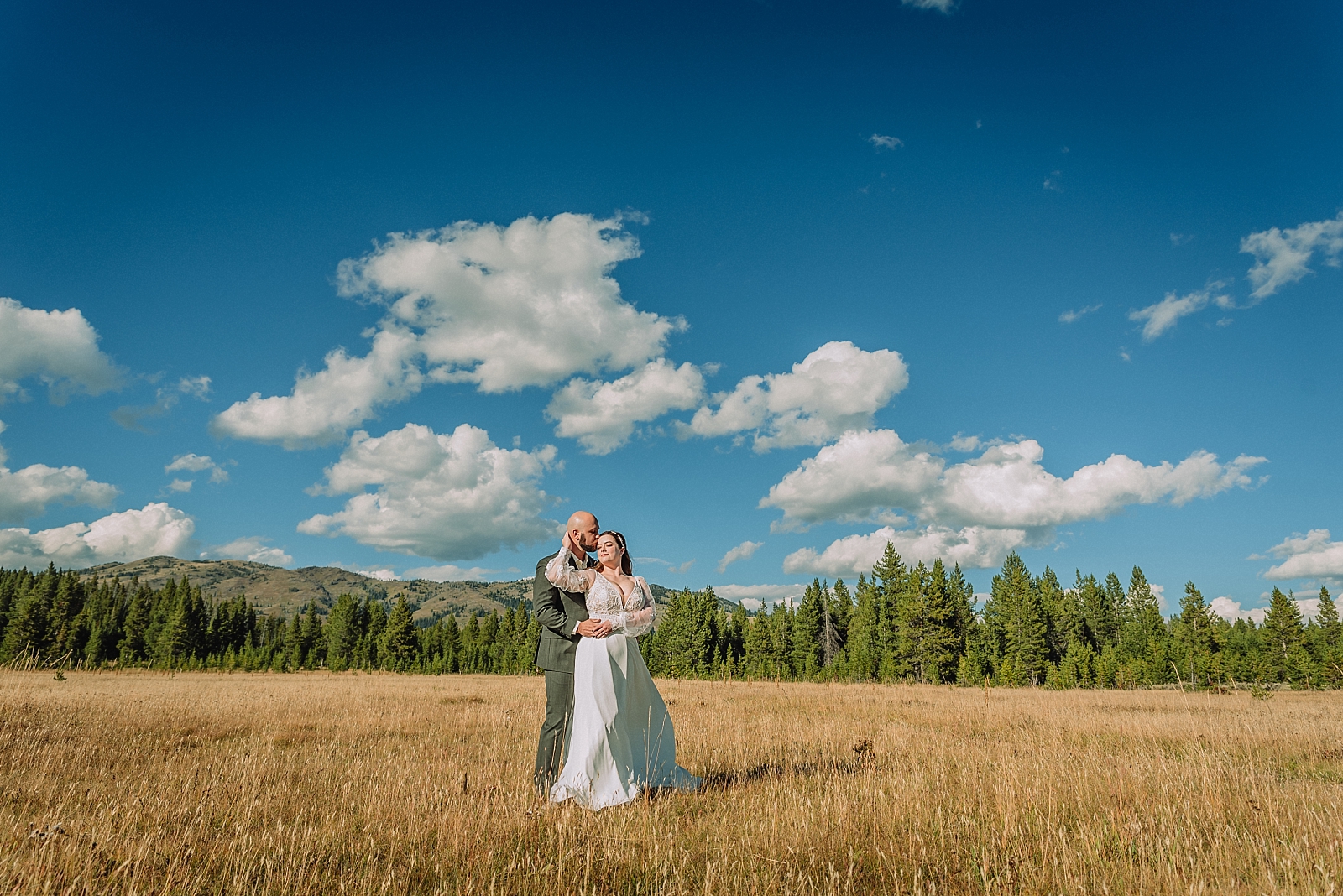 Yellowstone National Park Elopement Photography, Montana wedding photographer, wyoming wedding photography