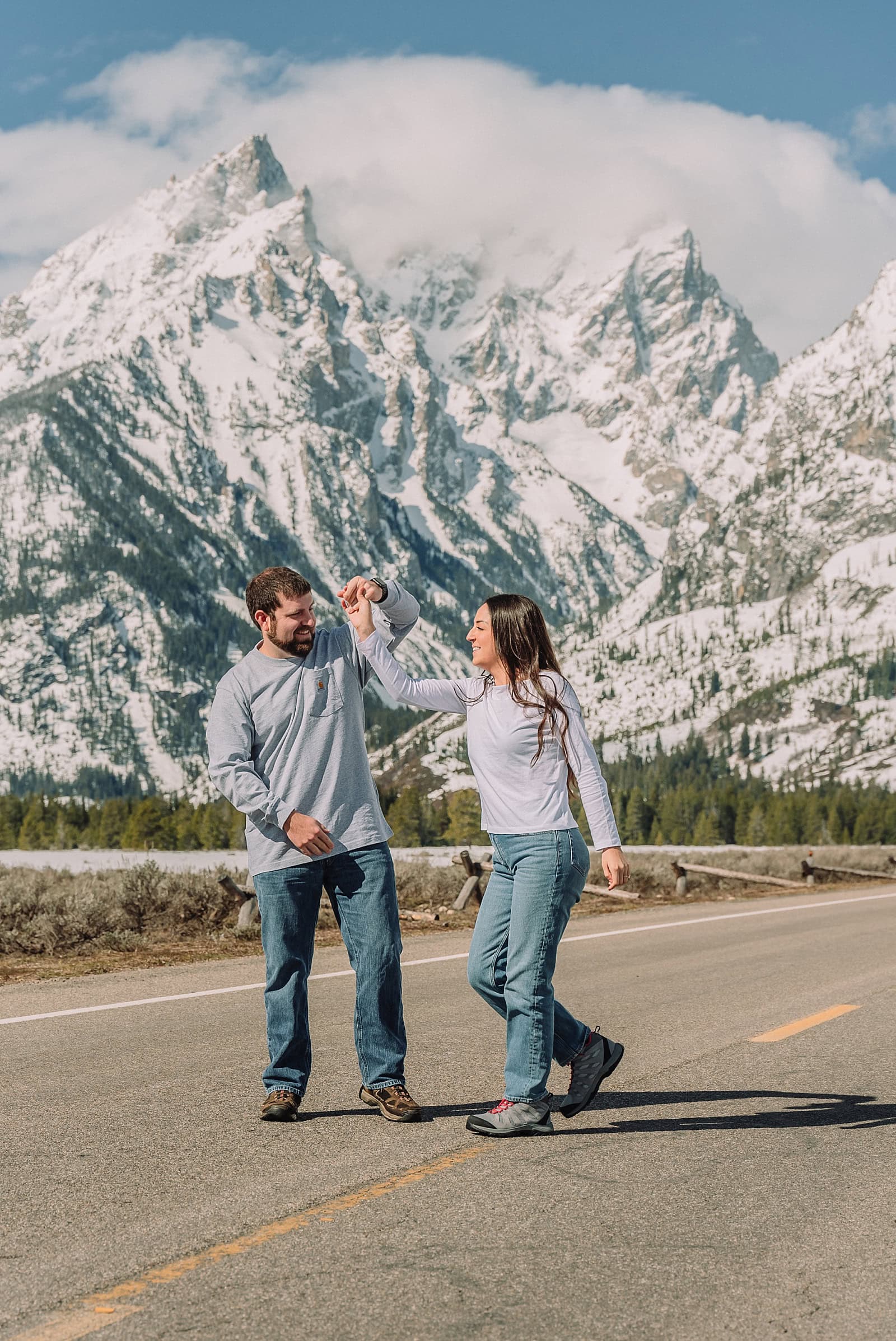 pose ideas for couples getting engagement photos taken