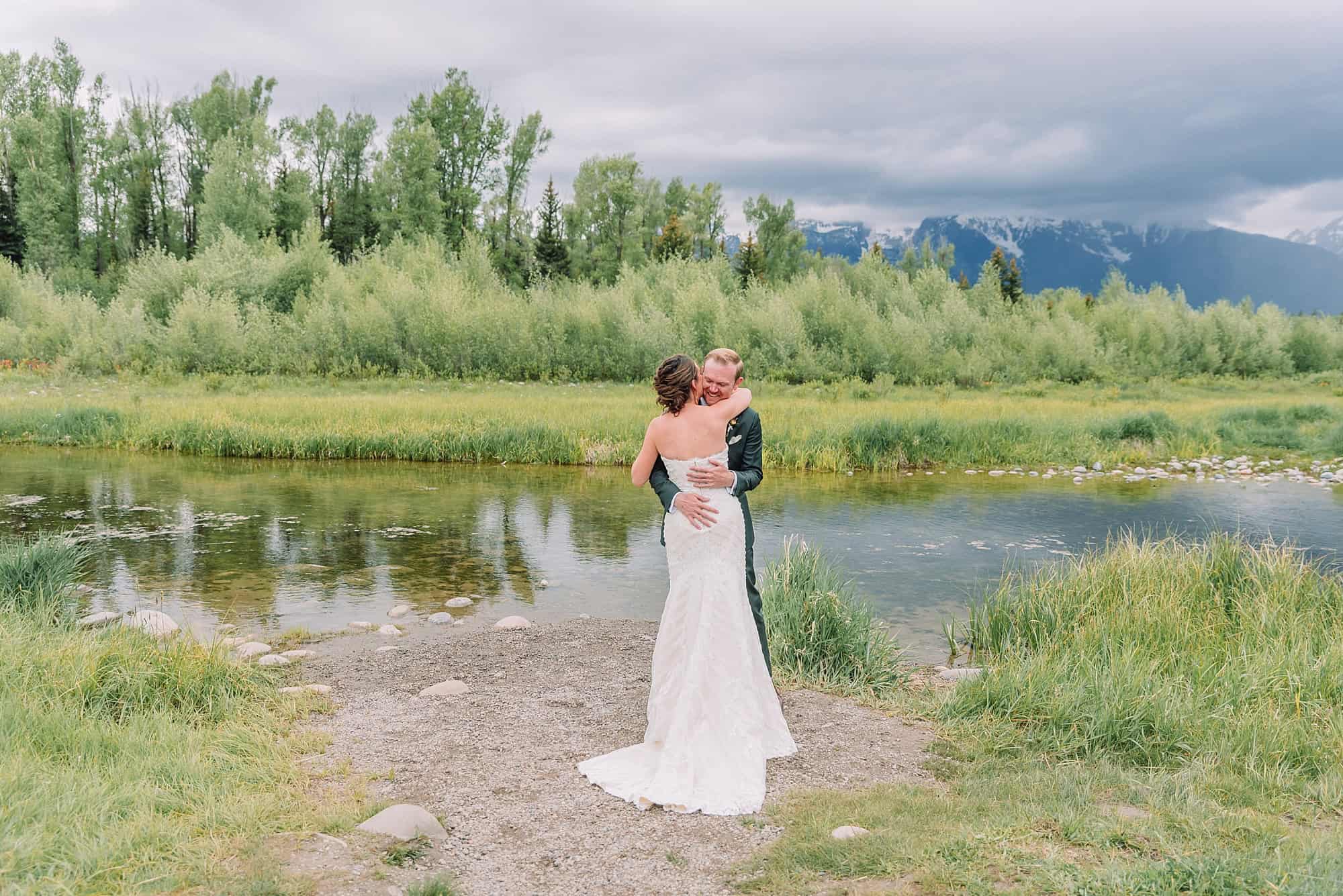 vibrant wyoming micro-wedding