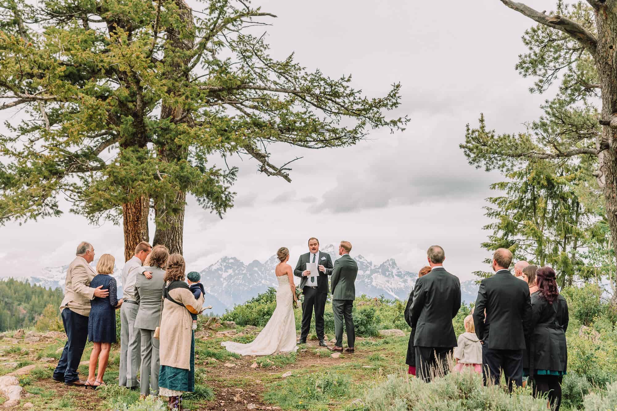 The wedding Tree ceremony in Kelly Wyoming, Jackson Hole Wedding Photographer