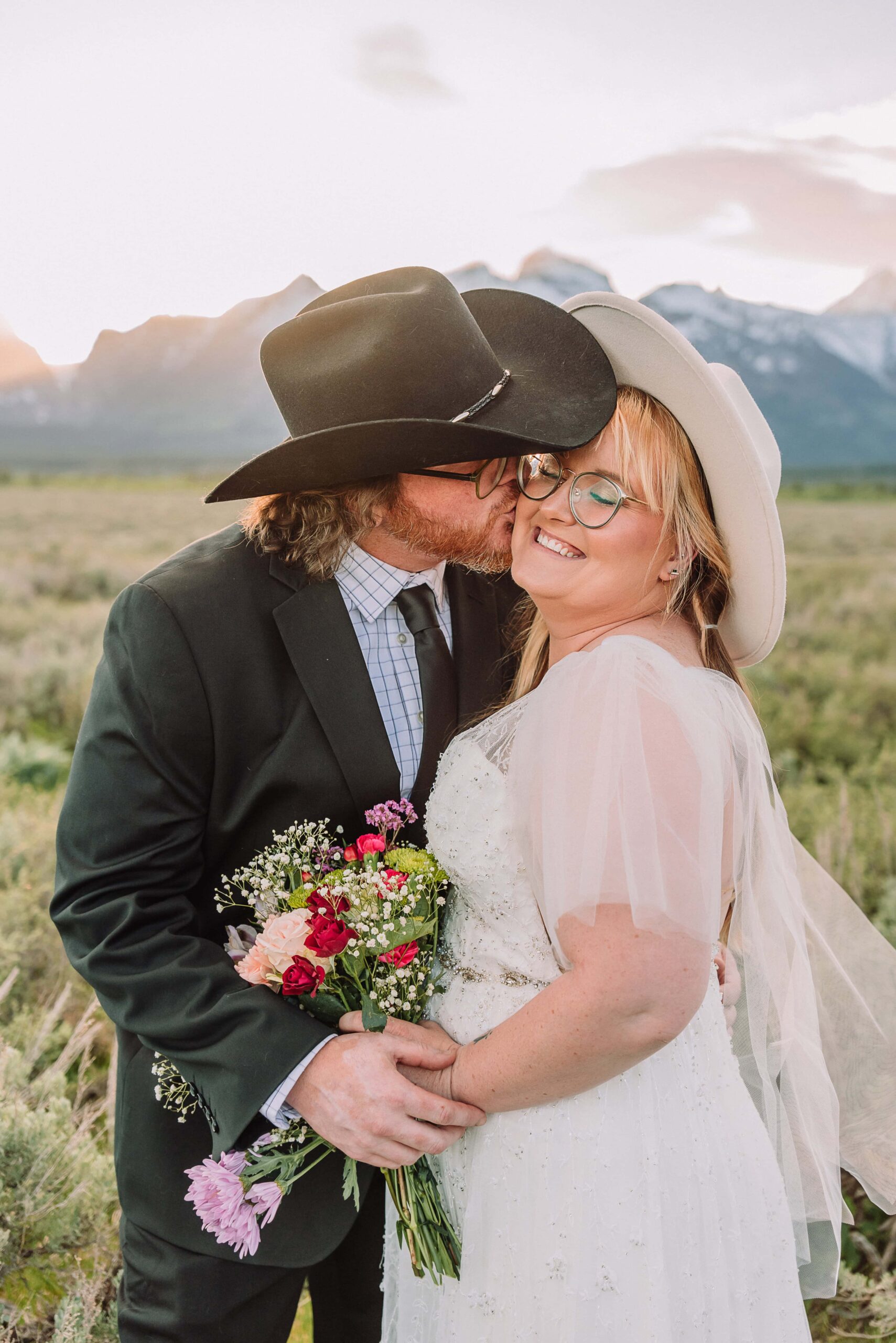 elopement jackson hole wyoming jackson hole wedding photographers wedding ceremony tips eloping in jackson hole wyoming non traditional wedding ideas wyoming elopement photographer jackson hole photographer spring elopement grand teton vow renewal