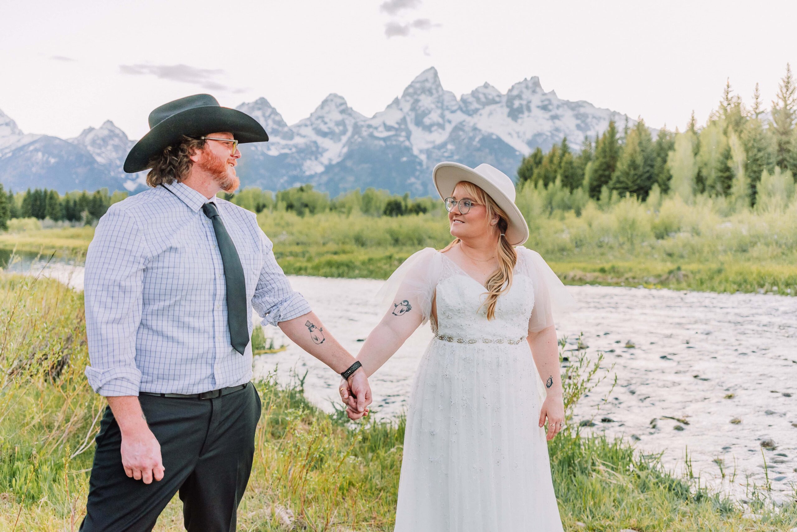 elopement jackson hole wyoming jackson hole wedding photographers wedding ceremony tips eloping in jackson hole wyoming non traditional wedding ideas wyoming elopement photographer jackson hole photographer spring elopement grand teton vow renewal