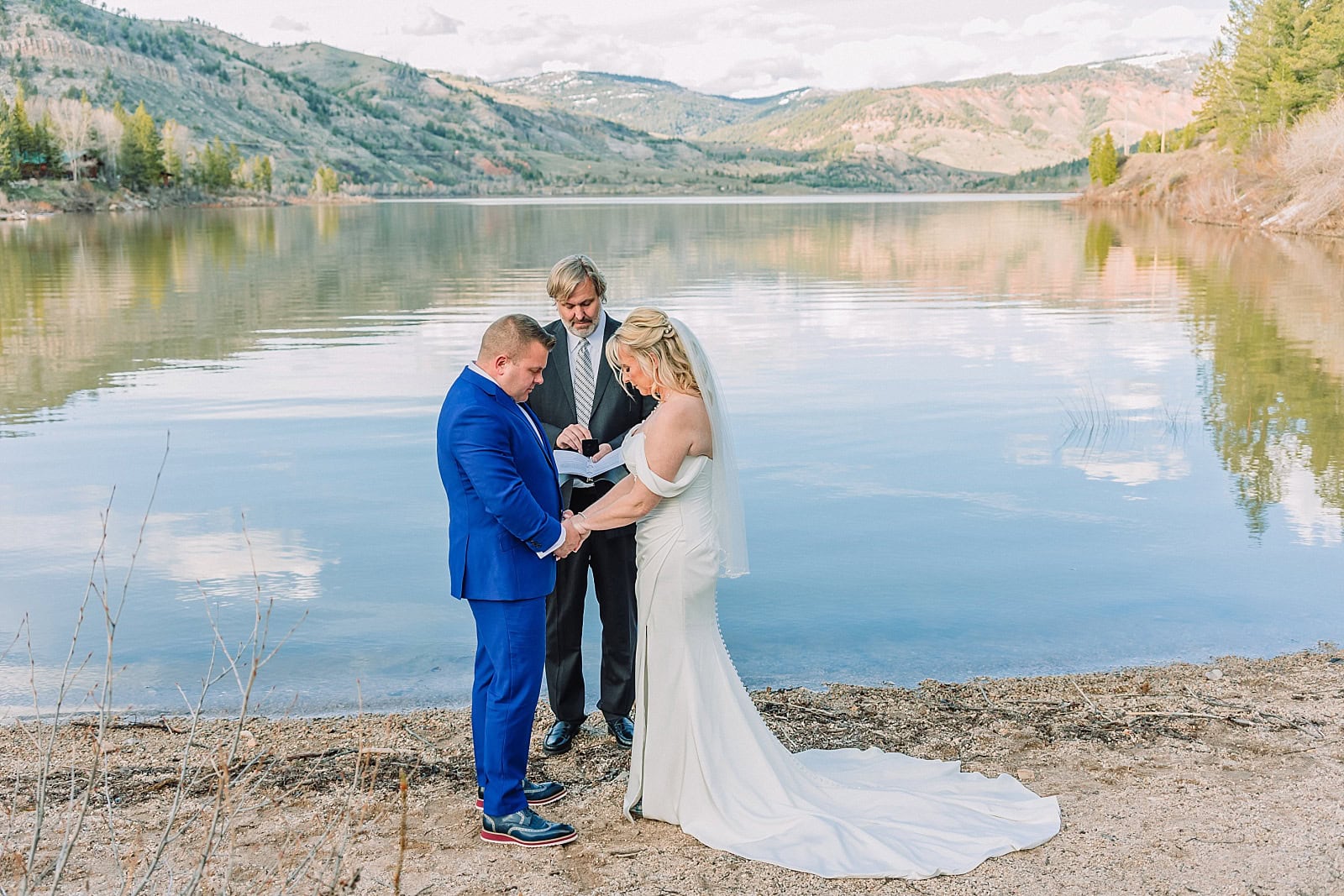 elopement jackson hole wyoming jackson hole wedding photographers wedding ceremony tips eloping in jackson hole wyoming non traditional wedding ideas wyoming elopement photographer jackson hole photographer spring elopement