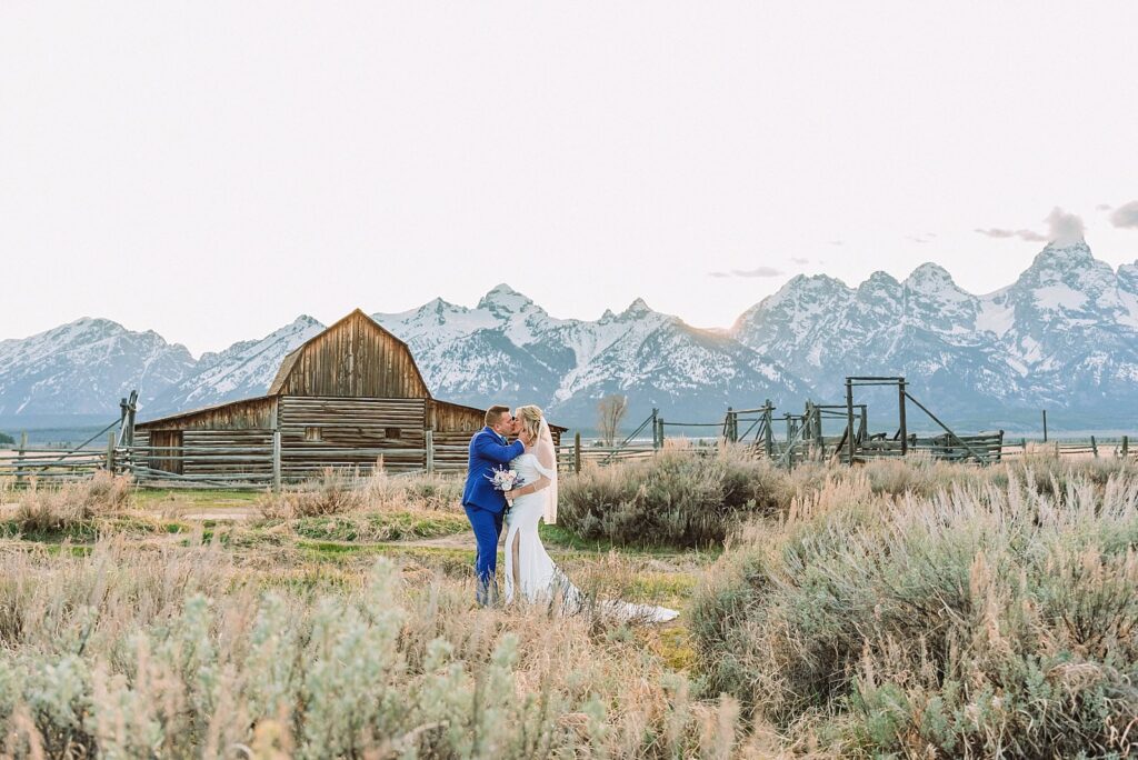 spring elopement in jackson hole jackson hole elopement grand teton elopement photographer wedding ceremony tips eloping in jackson hole wyoming non traditional wedding ideas wedding pose small wedding jackson hole mormon row wedding poses for couples jackson hole photographer