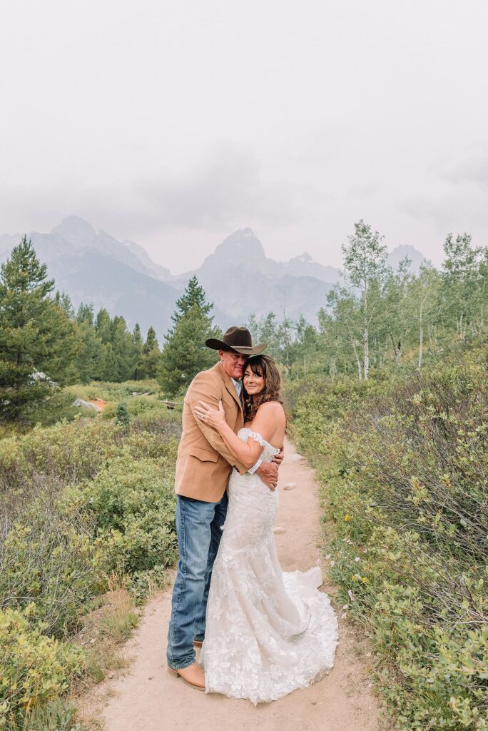 adventure elopement photography elopement jackson hole wyoming jackson hole wedding photographers wedding ceremony tips eloping in jackson hole wyoming non traditional wedding ideas wyoming elopement photographer jackson hole photographer