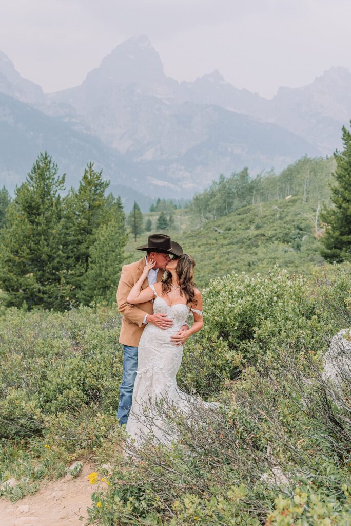 adventure elopement photography elopement jackson hole wyoming jackson hole wedding photographers wedding ceremony tips eloping in jackson hole wyoming non traditional wedding ideas wyoming elopement photographer jackson hole photographer