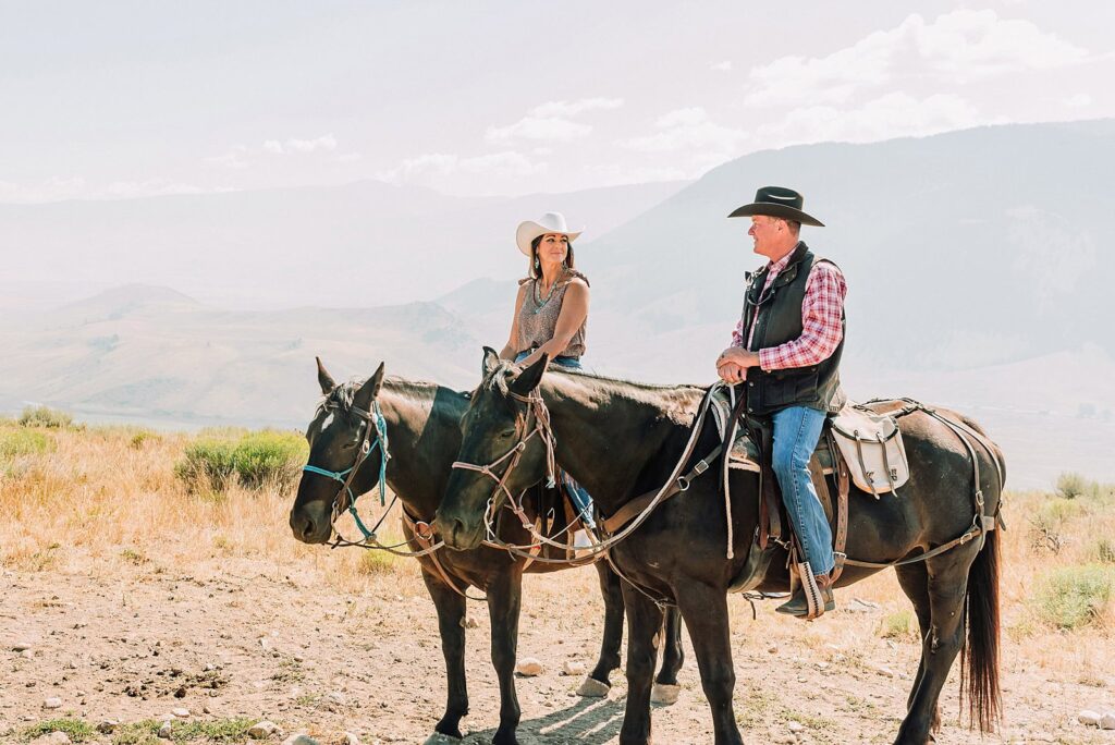 Horseback riding elopement in Jackson Hole Cowboy-style elopement in Jackson Hole Western elopement with horseback riding Romantic horseback elopement in the Tetons Sunset horseback wedding in Jackson Hole