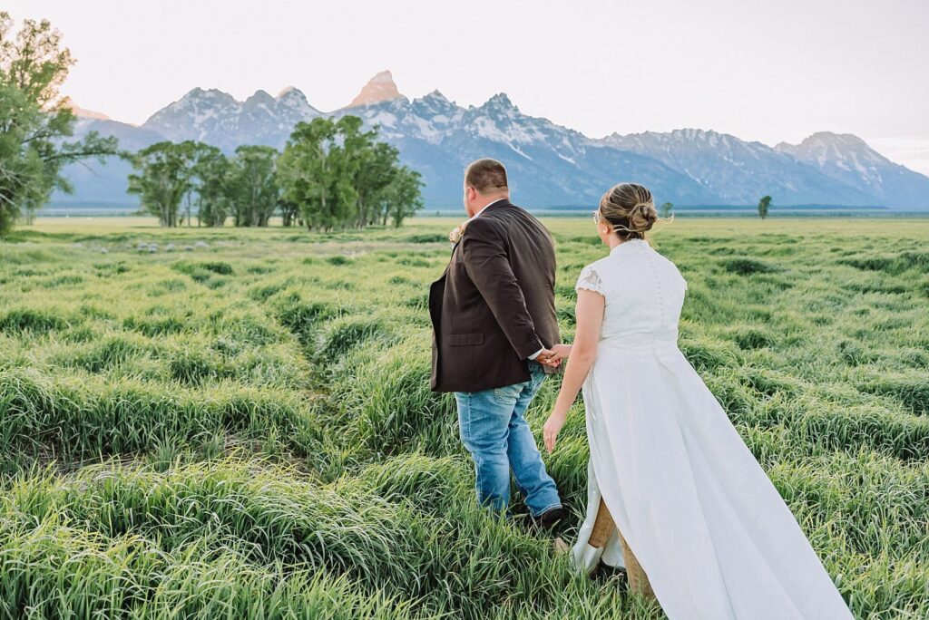 small wedding jackson hole jackson hole wedding elopement packages elope in jackson hole wyoming jackson hole elopement photographer micro wedding jackson hole