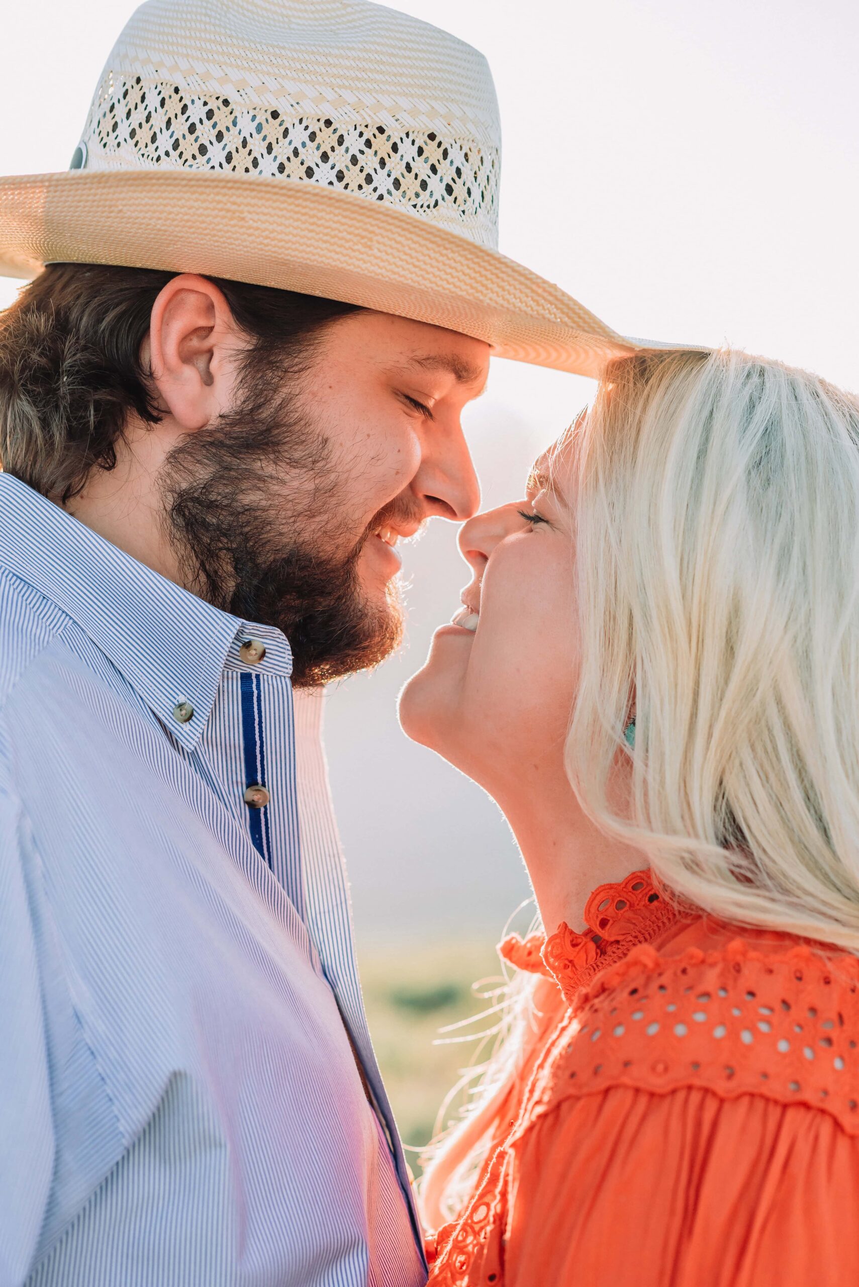 jackson hole photography schwabacher landing couple portraits in jackson hole colorful and vibrant photography engagement photo ideas