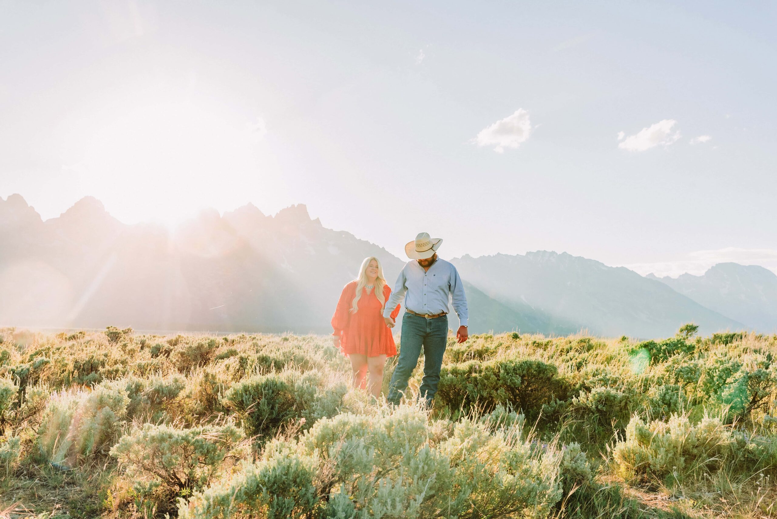 jackson hole photography schwabacher landing couple portraits in jackson hole colorful and vibrant photography engagement photo ideas