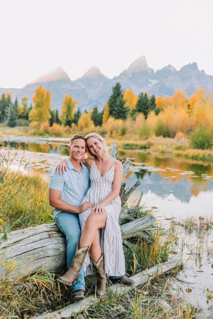 jackson hole engagement photographer engagement photo ideas fall fall engagement photo ideas grand teton engagement photos