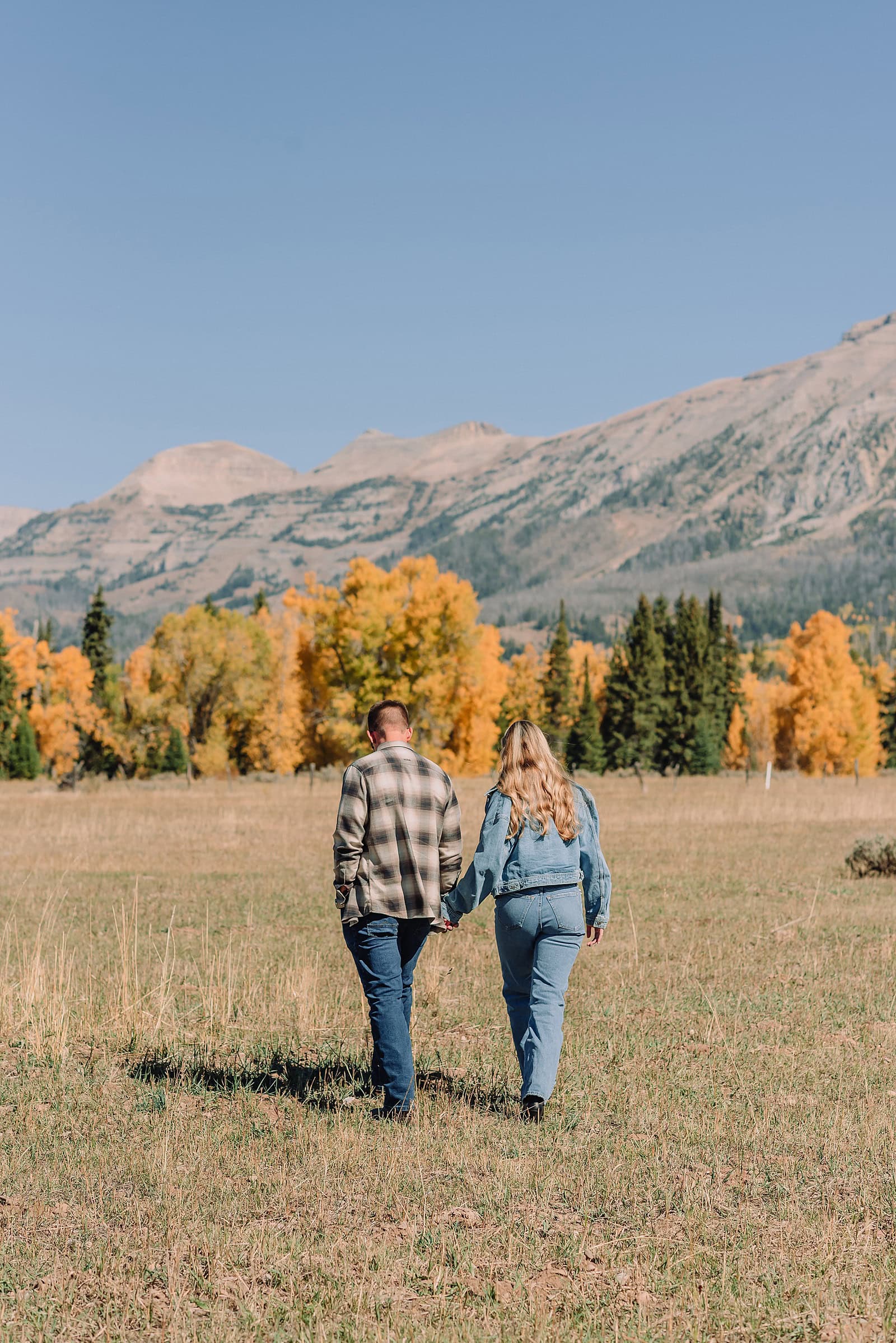 unique proposal ideas, jackson hole helicopter proposal, destination proposal, jackson hole engagements, jackson hole photographer, wind river air, gros ventre mountains, teton mountains, fun proposal ideas