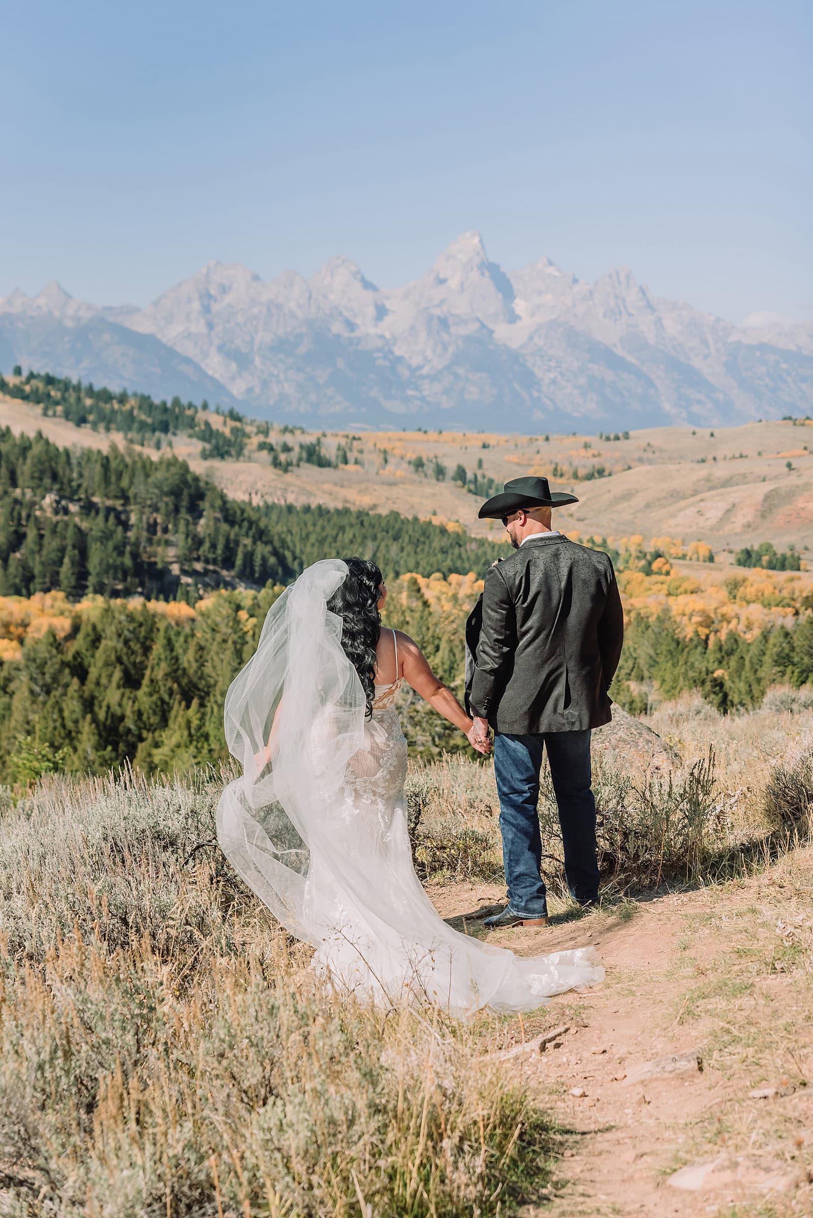 Fall Micro Wedding and Portraits grand teton elopement photographer jackson hole elopement wedding ceremony tips micro wedding jackson hole Jackson Hole fall wedding Fall wedding in Wyoming Romantic fall elopement in the Tetons