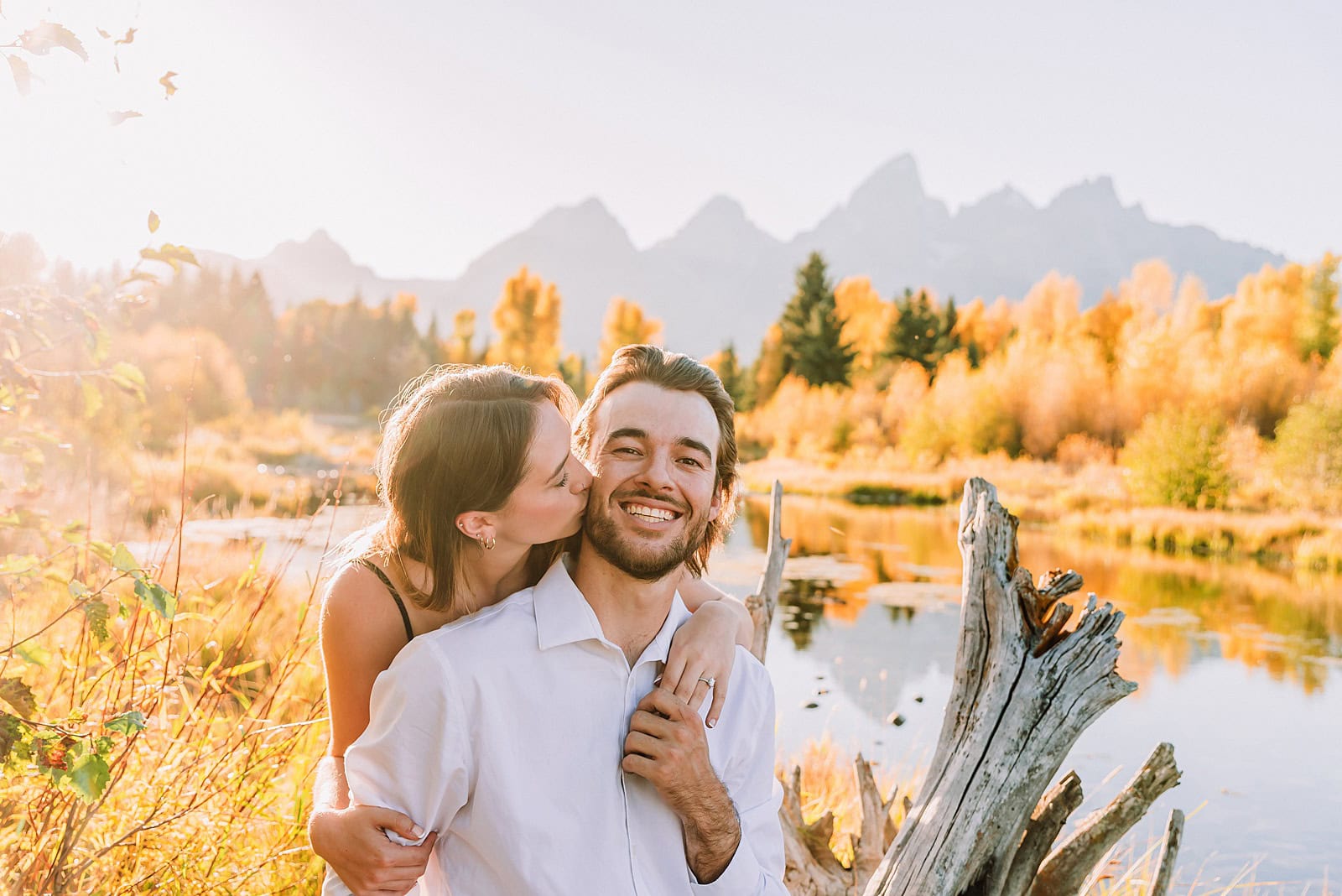 jackson hole engagement photographer grand teton engagement photos jackson wyoming engagement photos fall photo outfit ideas fall engagement pictures jackson hole photographer jackson hole proposal photographer engagement photographer near me