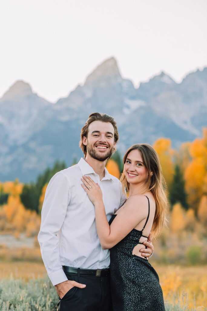 poses for couples jackson hole proposal photographer fall engagement photo outfits engagement photography near me wyoming photographer grand teton engagement photos grand teton engagement photographer