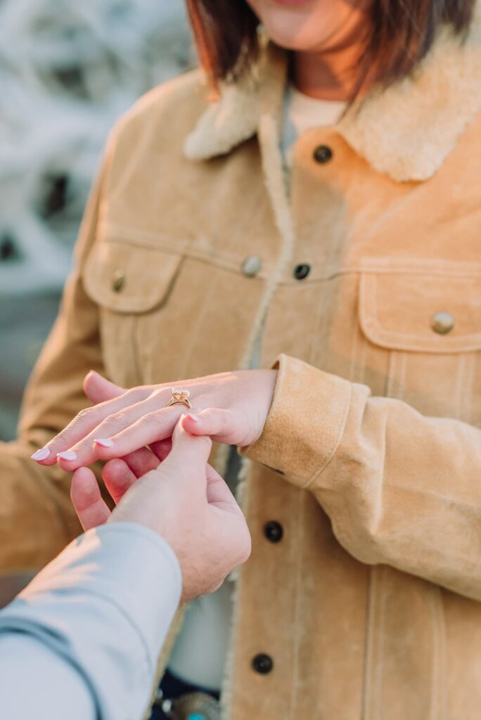 poses for couples jackson hole proposal photographer fall engagement photo outfits engagement photography near me wyoming photographer