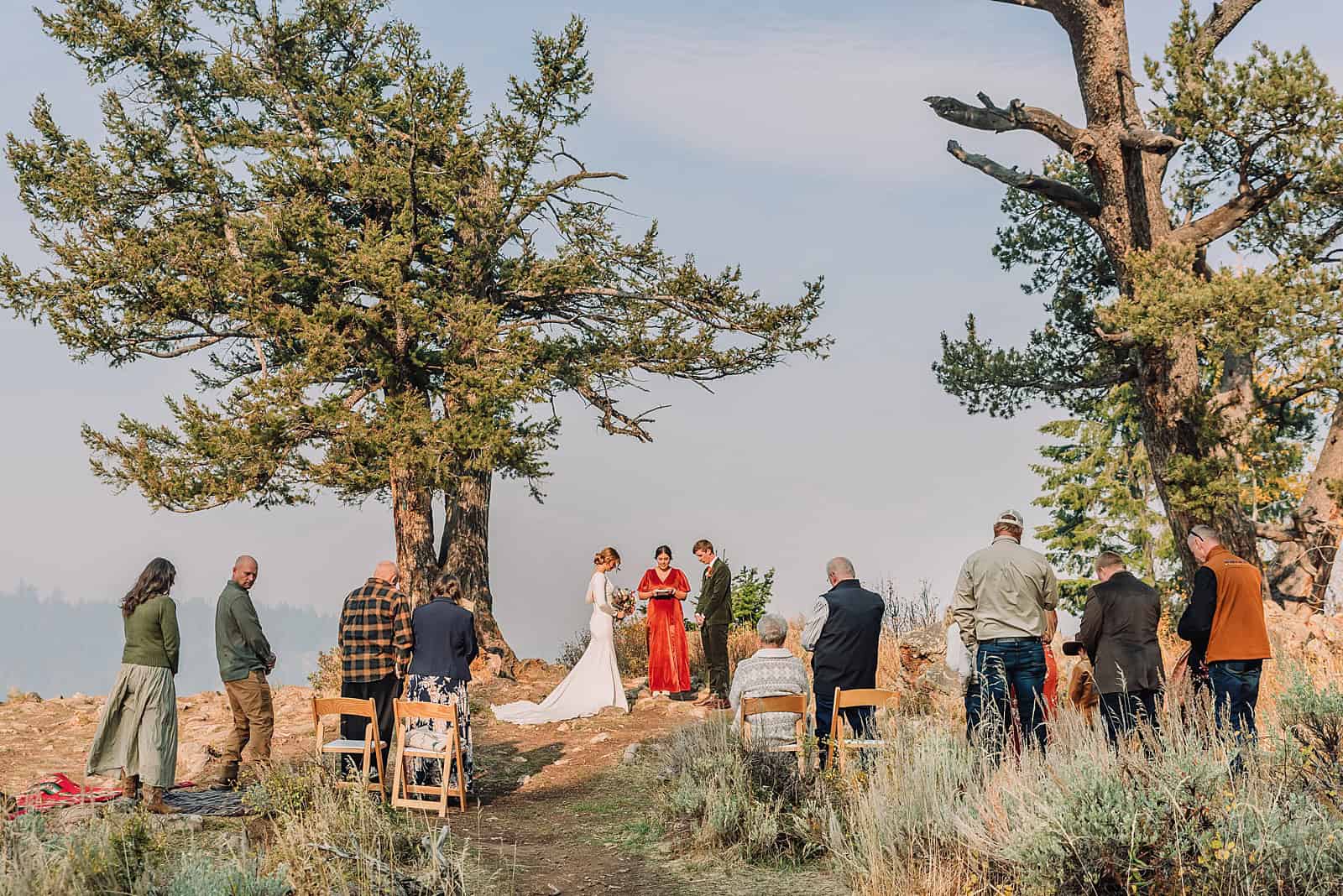 eloping in jackson hole wyoming wyoming elopement photographer micro wedding jackson hole jackson hole wedding photographers elopement jackson hole wyoming small wedding jackson hole the wedding tree in bridger teton national forest morning wedding fall wedding Autumn wedding in Jackson Hole