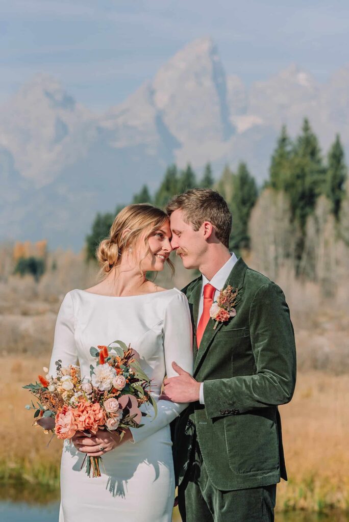Jackson Wyoming Micro Wedding grand teton elopement photographer jackson hole elopement wedding ceremony tips micro wedding jackson hole Jackson Hole fall wedding Fall wedding in Wyoming Romantic fall elopement in the Tetons