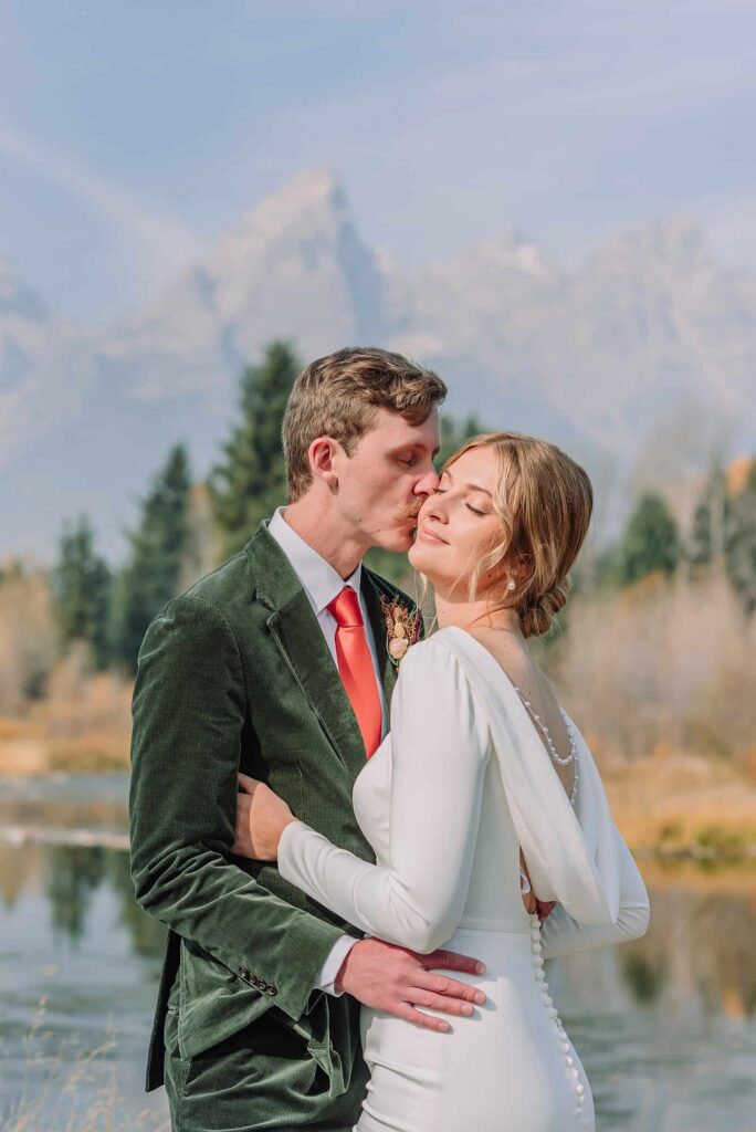 jackson hole wyoming elopement photographer elopement jackson hole wyoming eloping in jackson hole wyoming wyoming elopement photographer micro wedding jackson hole jackson hole wedding photographers